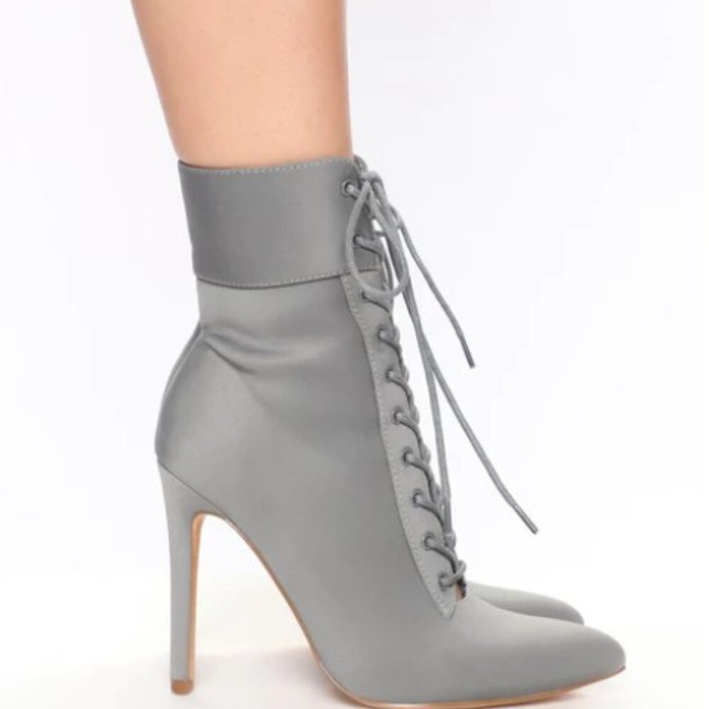 Olivia Ferguson Pointy Toe Corset Lace up Bootie  6014  NWT Boutique - Picture 2 of 13